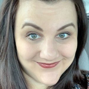 Meet your Posher, Candace